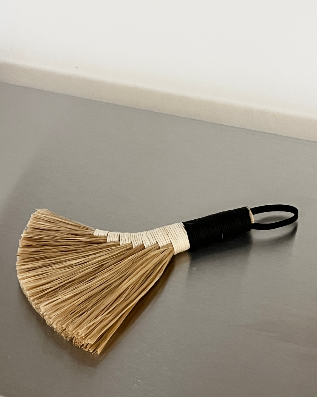 Bargn2015 Ramie Bok-Broom Small