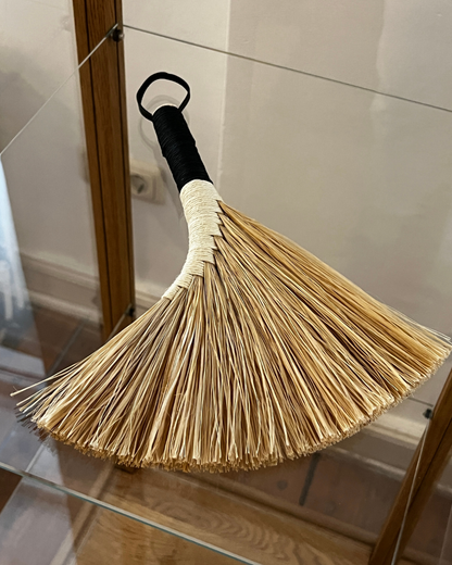 Bargn2015 Ramie Bok-Broom Large
