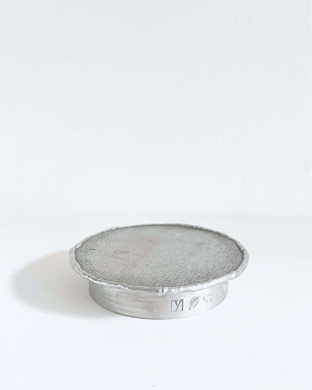 Yeodong Yun - Circle Plate (Low)