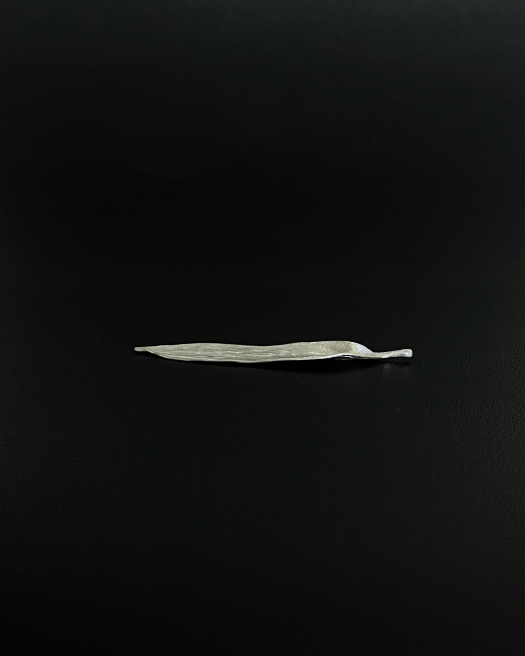 Studio Foh Bamboo Leaf Rest